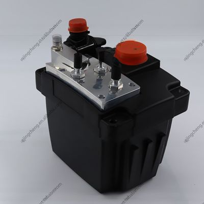 1205710-KW100 A034J233 5273338 Pompe à dosage pour les équipements automobiles Cummins